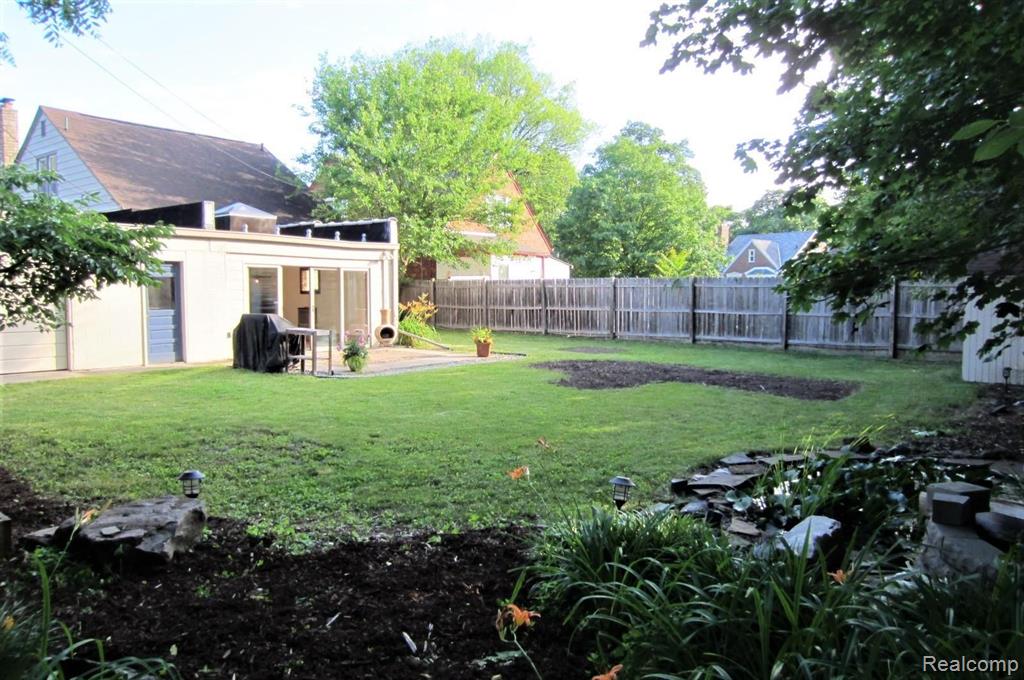 127 Ogemaw Road Pontiac, MI 48341 - Photo 26 of 30