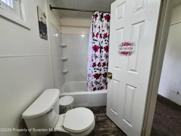 $1,300 | 68 Green Place, Unit 1, Scranton, PA 18509