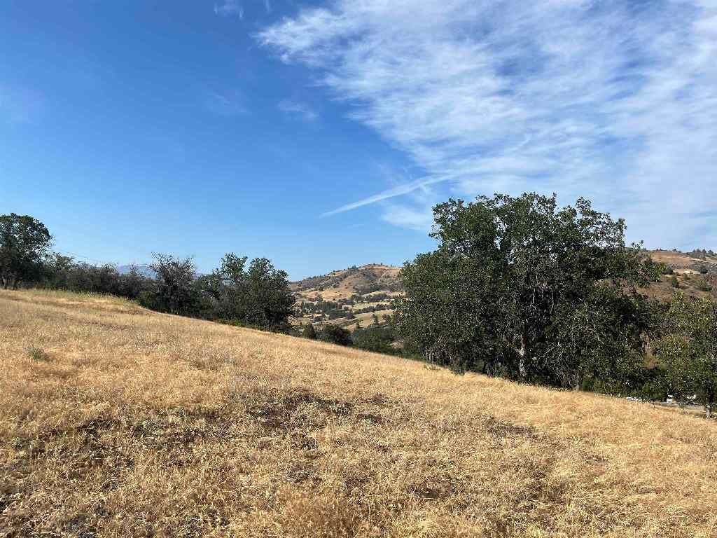 Ager Road Hornbrook, CA 96044 - Photo 11 of 16 Gallery Image 11