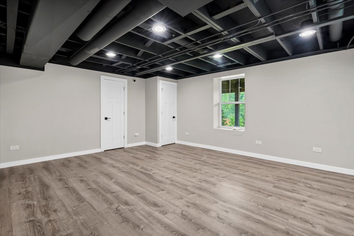 340 Hamilton Road St. Charles, IL 60175 - Photo 8 of 39 Gallery Image 8