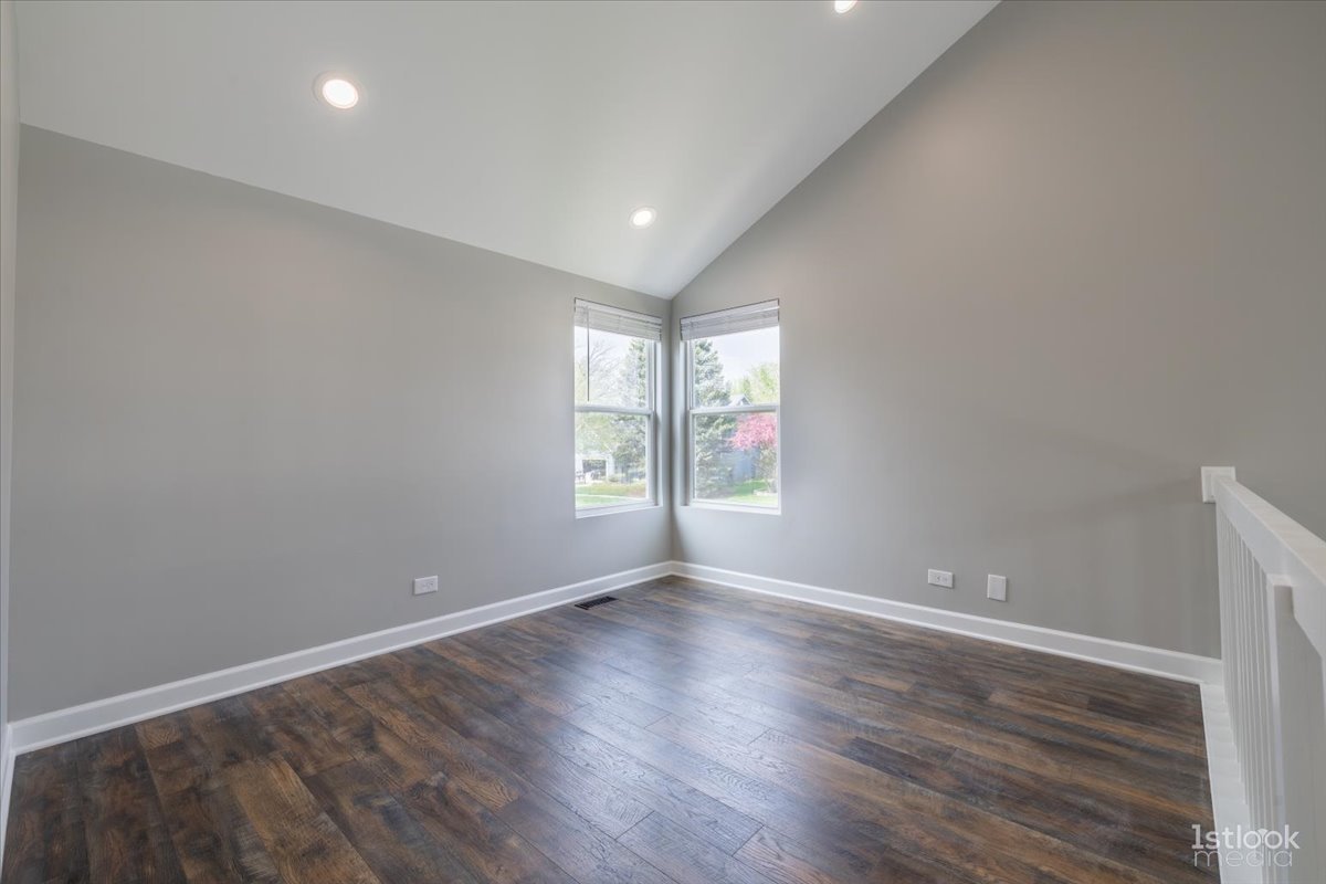 1801 Shetland Road Naperville, IL 60565 - Photo 10 of 19