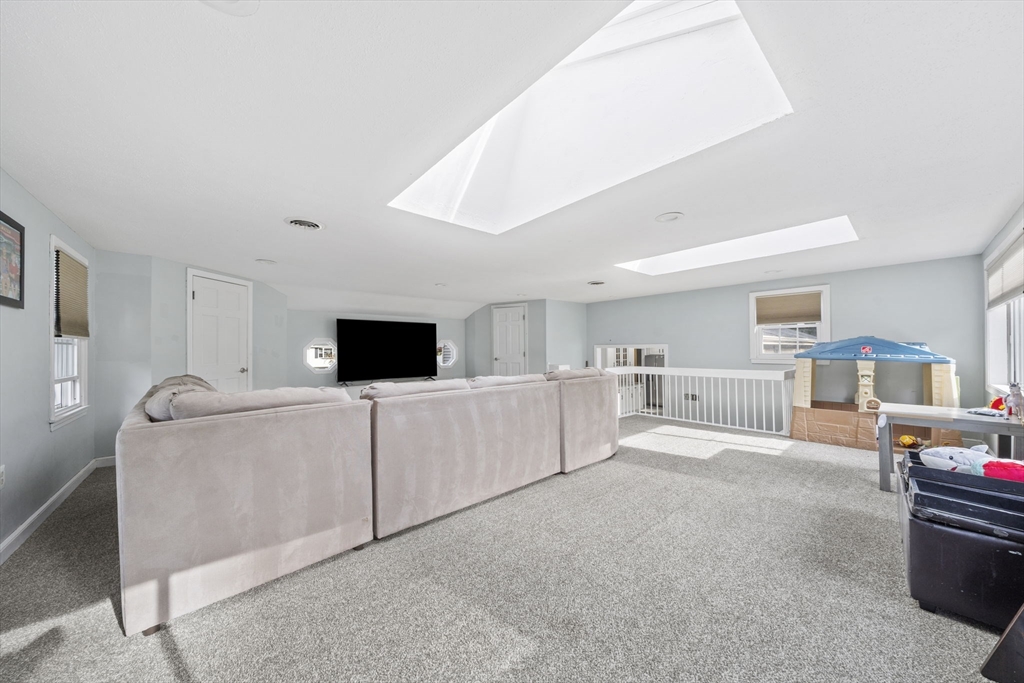 10 College Road Bridgewater, MA 02324 - Photo 11 of 41