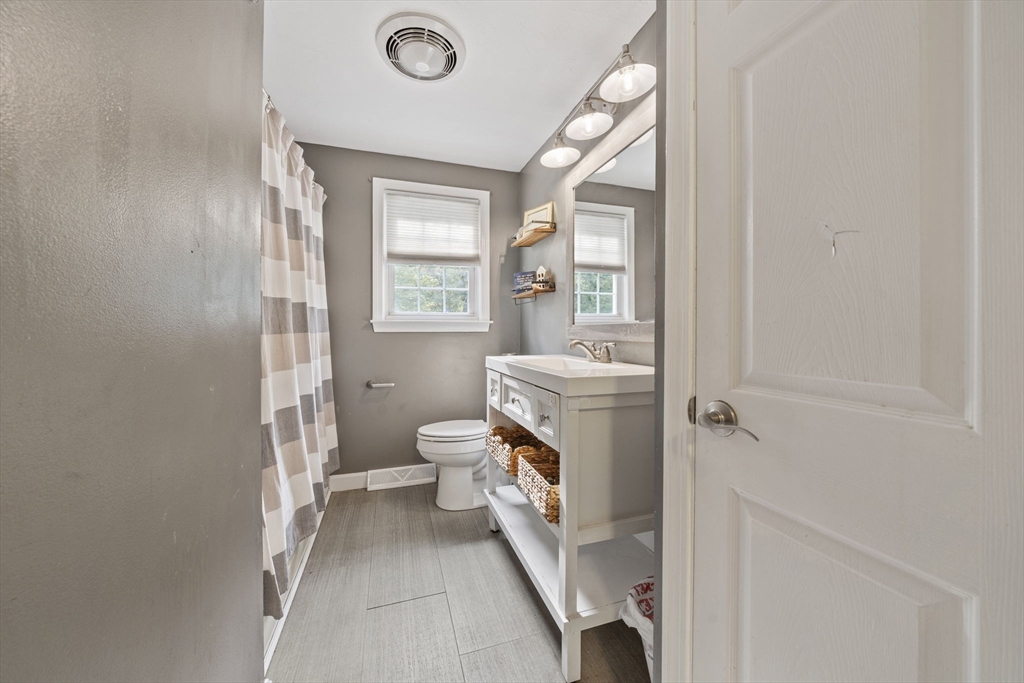 10 College Road Bridgewater, MA 02324 - Photo 22 of 41