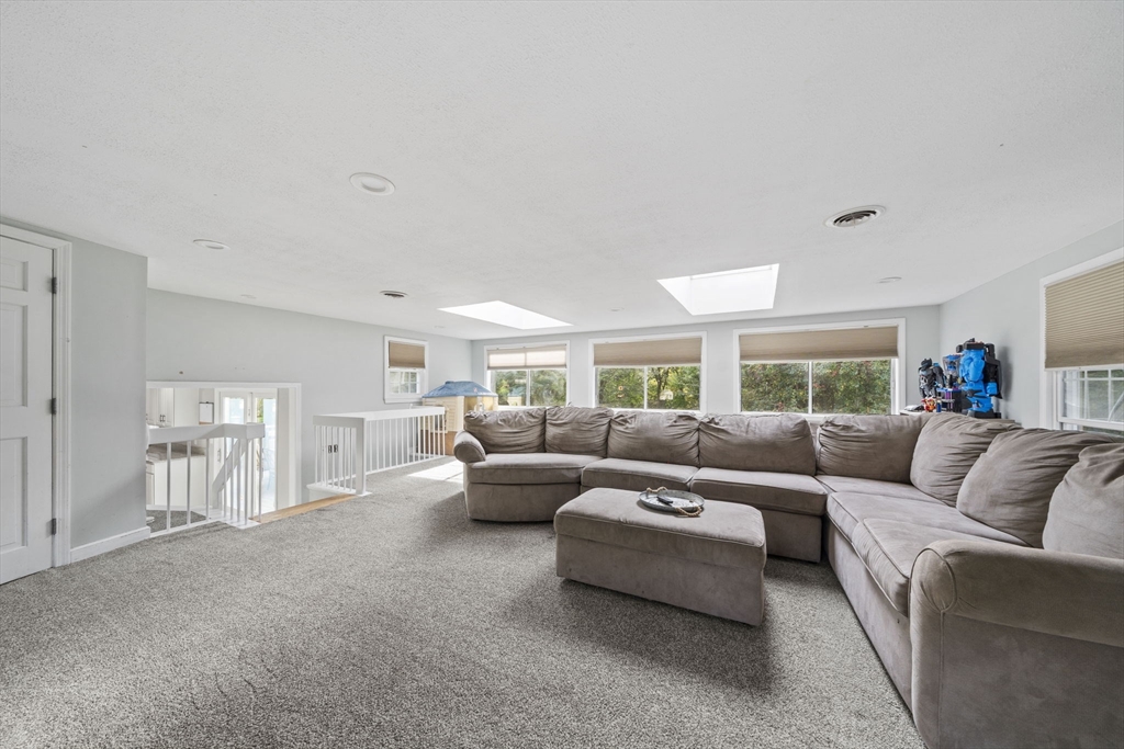 10 College Road Bridgewater, MA 02324 - Photo 9 of 41