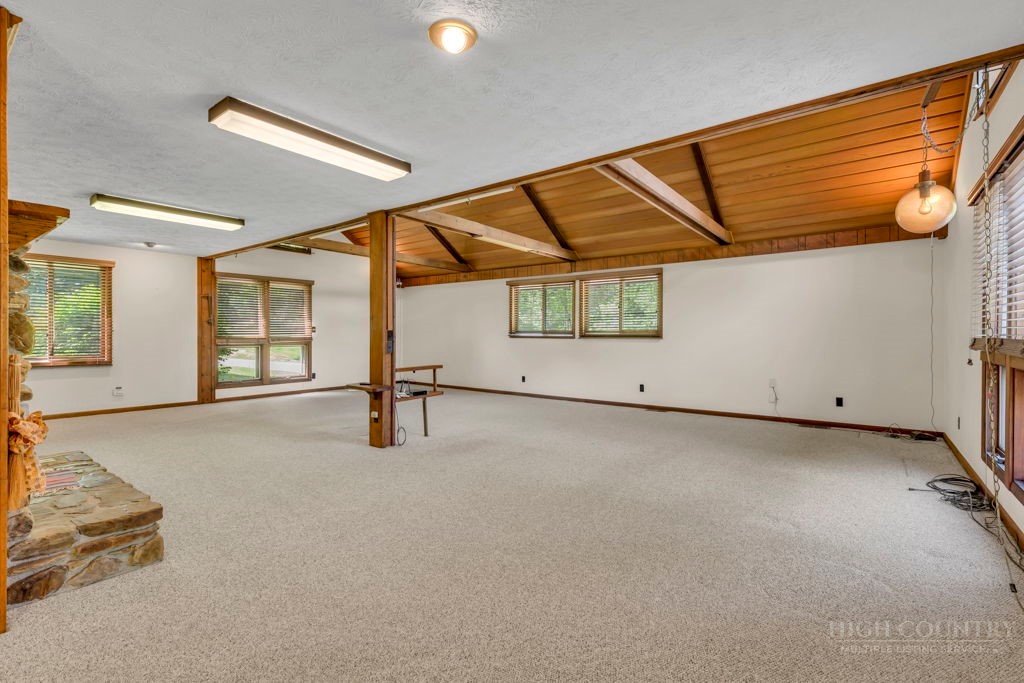 1065 Ravens Ridge Circle Boone, NC 28607 - Photo 11 of 50