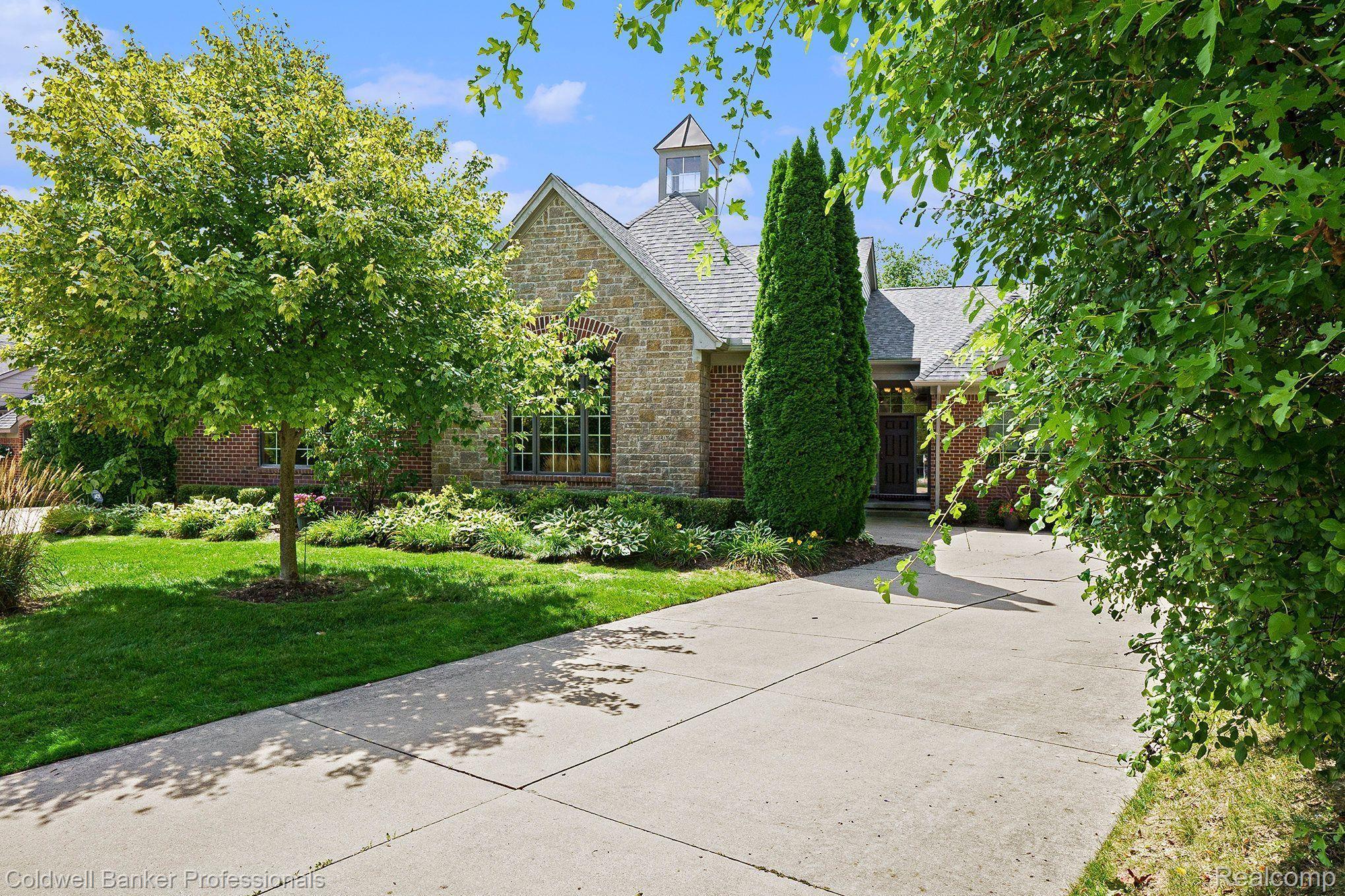 4707 Oakhurst Ridge Road Clarkston, MI 48348 - Photo 2 of 33 Gallery Image 2