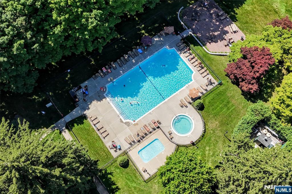 4201 Rio Vista Drive, Unit 4201 Mahwah, NJ 07430 - Photo 21 of 34 an aerial view of a house having outdoor space