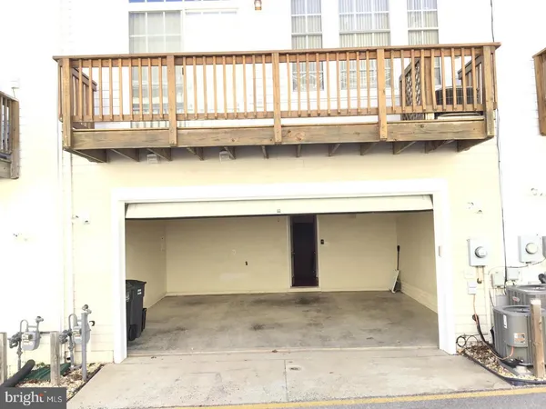 $3,200 | 724 Vestal Street, Woodbridge, VA 22191