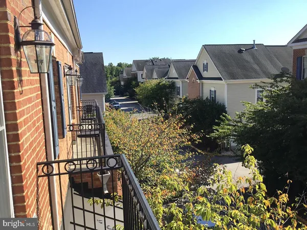 $3,200 | 724 Vestal Street, Woodbridge, VA 22191