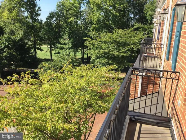 $3,200 | 724 Vestal Street, Woodbridge, VA 22191