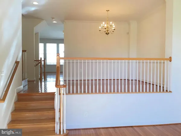 $3,200 | 724 Vestal Street, Woodbridge, VA 22191