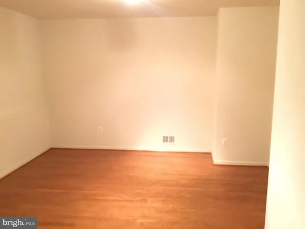 $3,200 | 724 Vestal Street, Woodbridge, VA 22191