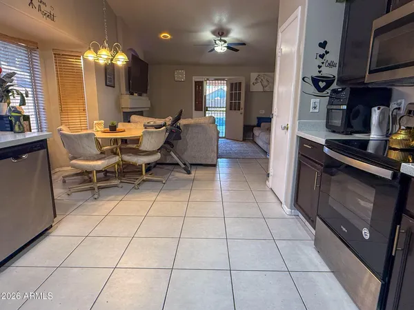 $2,545 | 20318 North 61st Avenue, Glendale, AZ 85308