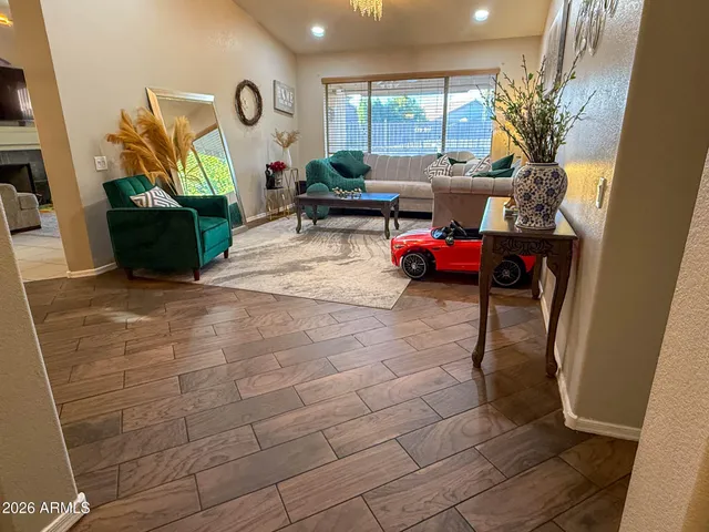 $2,650 | 20318 North 61st Avenue, Glendale, AZ 85308