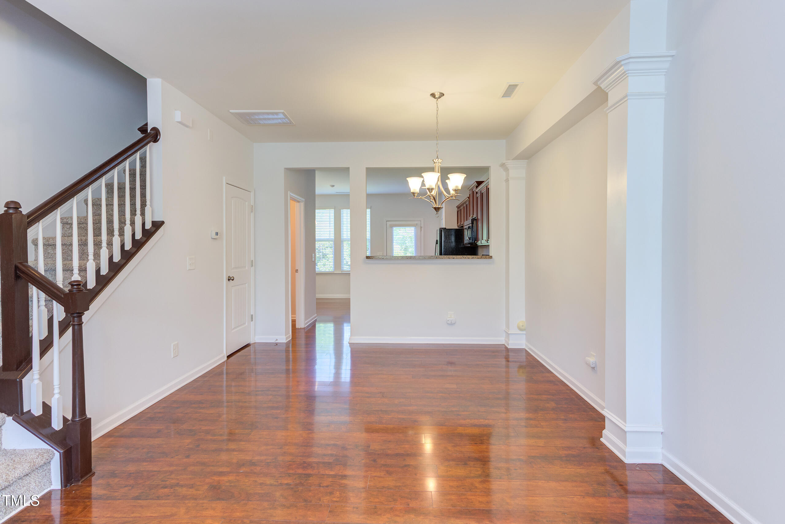 313 Carthage Court Durham, NC 27703 - Photo 6 of 30 IMG_4499_500_501