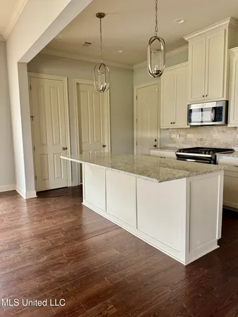 $300,000 | 106 Riverbend Avenue, Vidalia, LA 71373
