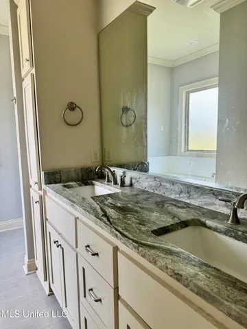 $310,000 | 106 Riverbend Avenue, Vidalia, LA 71373