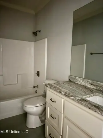 $310,000 | 106 Riverbend Avenue, Vidalia, LA 71373