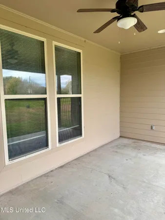 $300,000 | 106 Riverbend Avenue, Vidalia, LA 71373