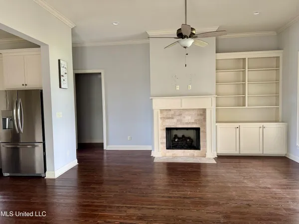 $300,000 | 106 Riverbend Avenue, Vidalia, LA 71373