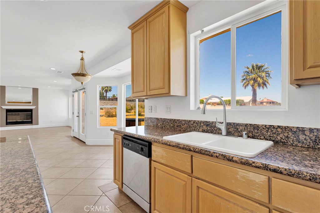 16245 Ridge View Drive Apple Valley, CA 92307 - Photo 24 of 80