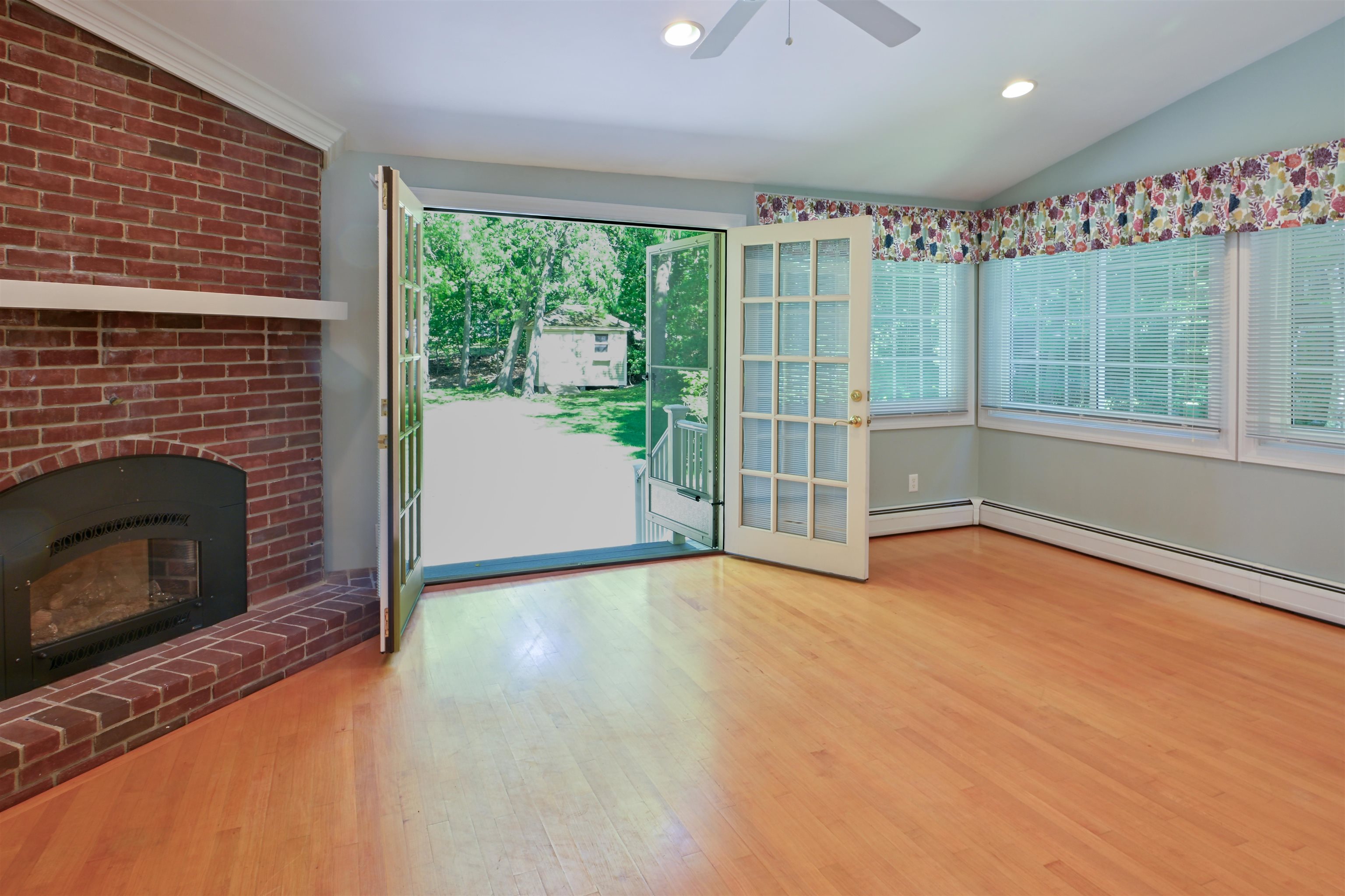 153 Russell Street Manchester, NH 03104 - Photo 15 of 59 Gallery Image 15