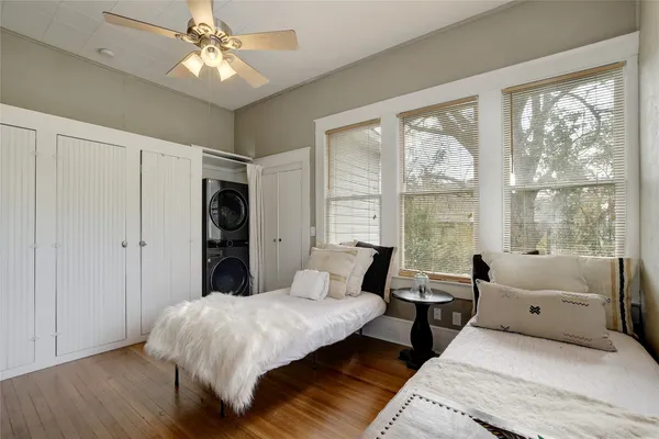 $2,750 | 221 North Johnson Avenue, San Marcos, TX 78666