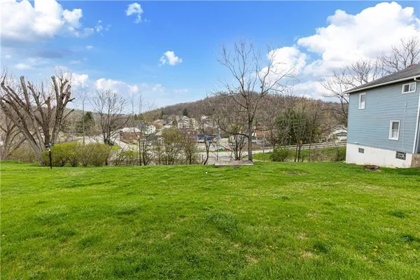 $154,900 | 109 Highland Avenue, Avella, PA 15312