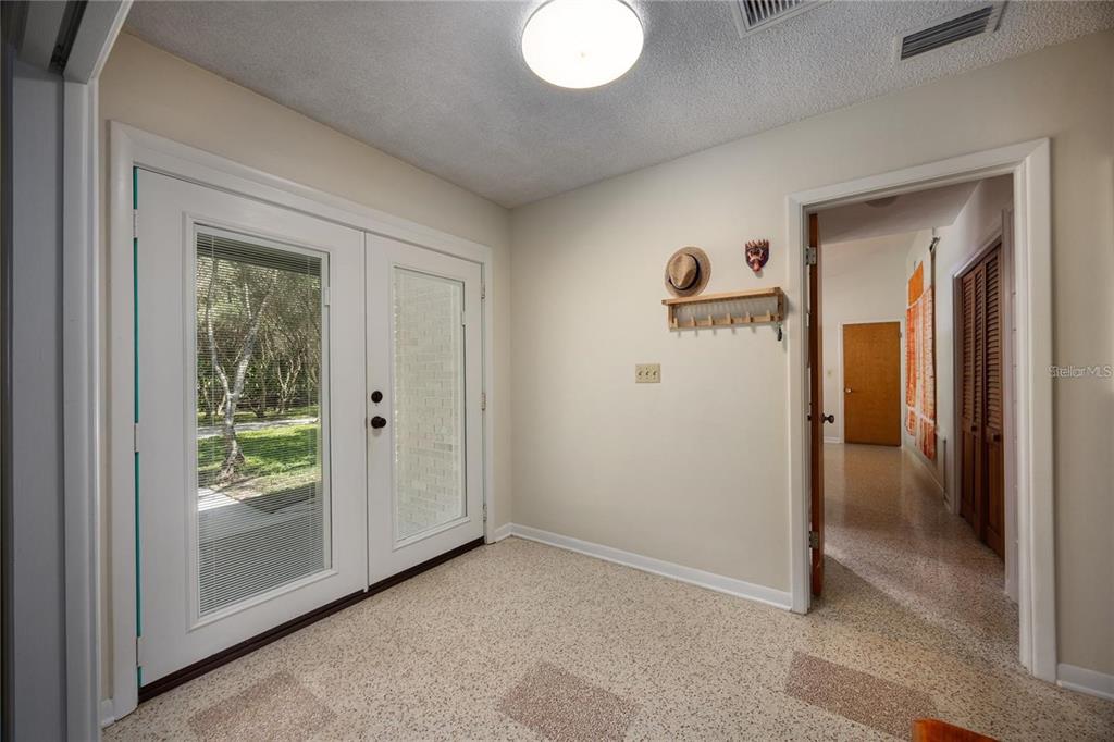 415 Northwest 32nd Street Gainesville, FL 32607 - Photo 11 of 81