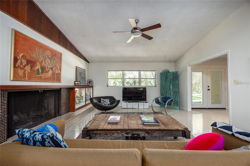 415 Northwest 32nd Street Gainesville, FL 32607 - Photo 15 of 81