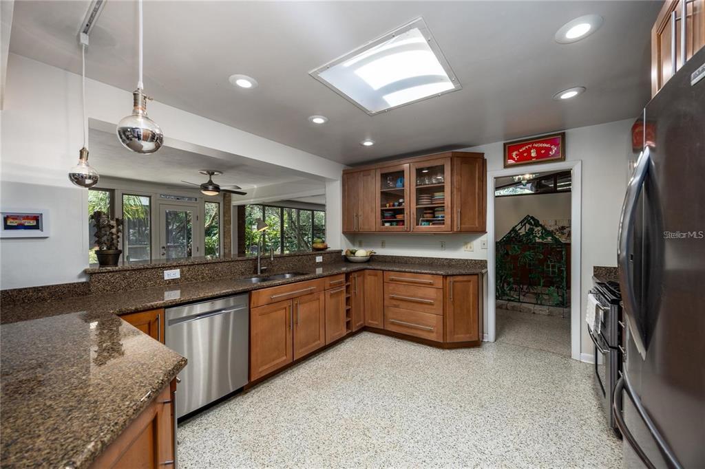 415 Northwest 32nd Street Gainesville, FL 32607 - Photo 37 of 81