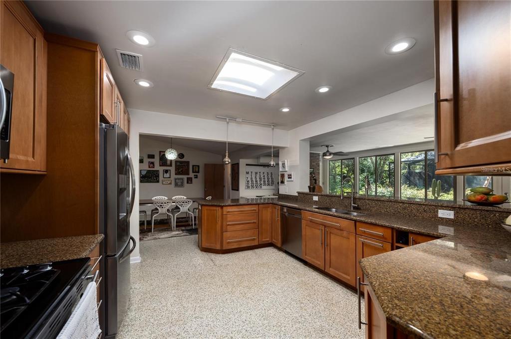 415 Northwest 32nd Street Gainesville, FL 32607 - Photo 38 of 81