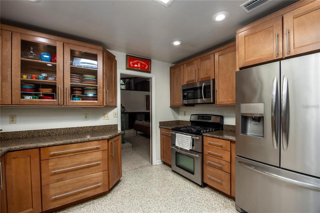 415 Northwest 32nd Street Gainesville, FL 32607 - Photo 39 of 81