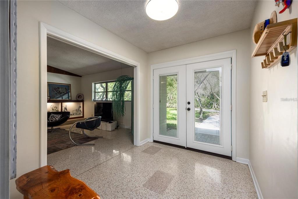 415 Northwest 32nd Street Gainesville, FL 32607 - Photo 10 of 81