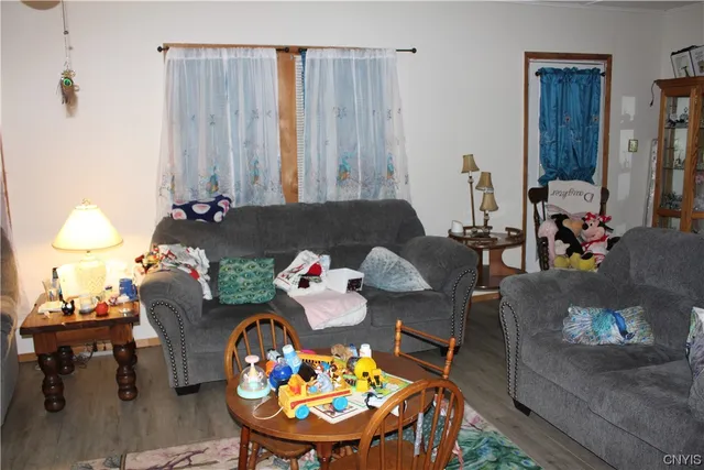 $400,000 | 4972 Highway 31, Clay, NY 13041