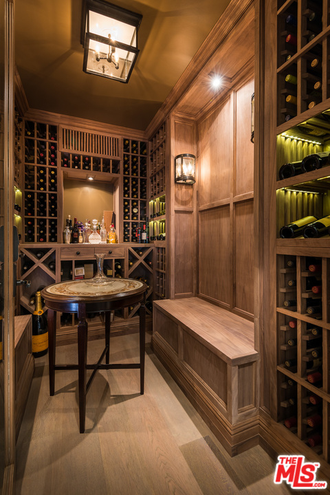 222 20th Street Santa Monica, CA 90402 - Photo 29 of 44 a very nice looking room with a large window and a table chair