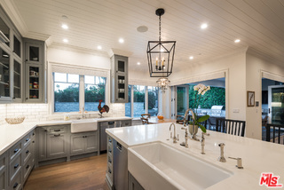 222 20th Street Santa Monica, CA 90402 - Photo 6 of 44 a large kitchen with a counter space a sink and appliances