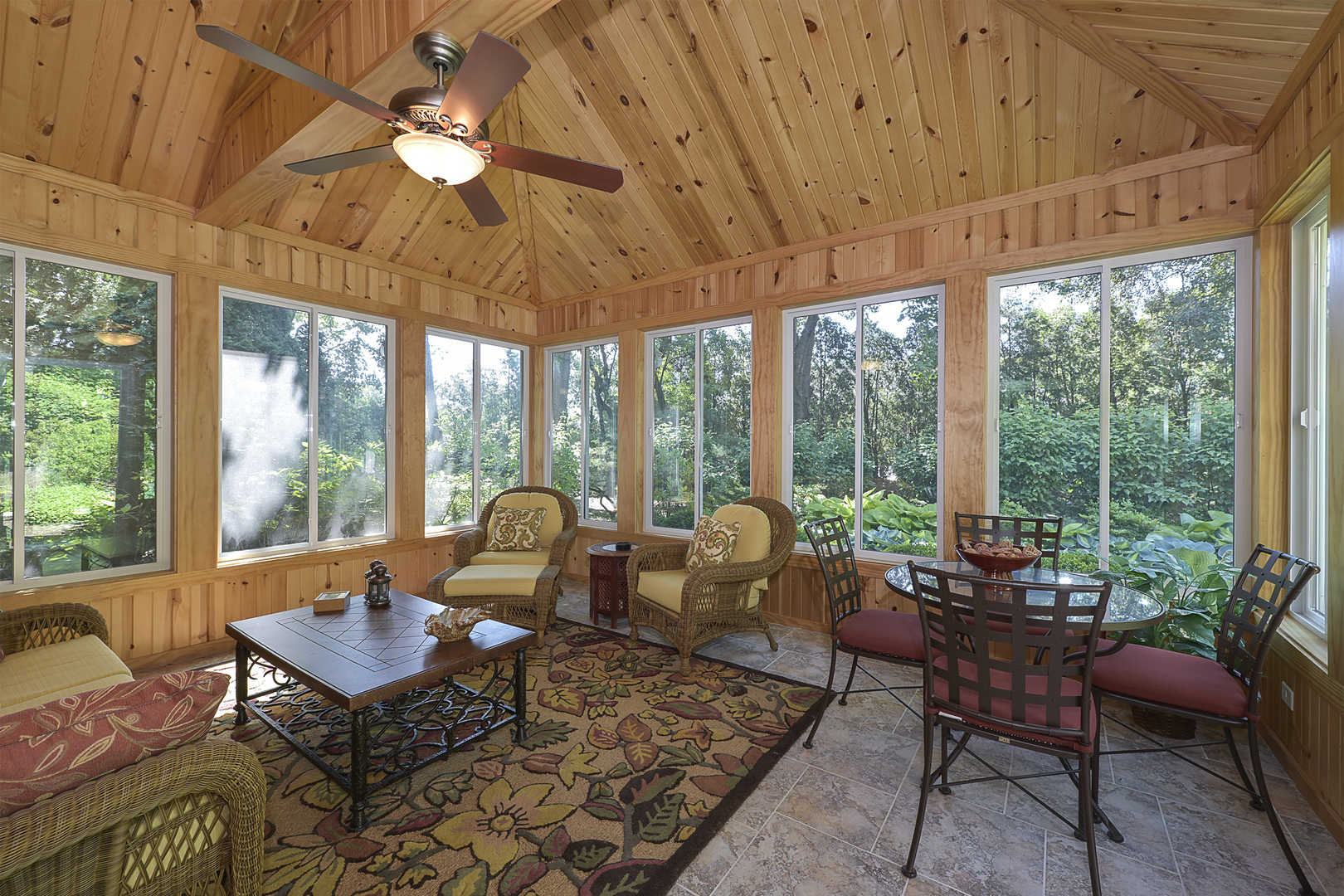 594 Scots Court Inverness, IL 60067 - Photo 4 of 17 Gallery Image 4
