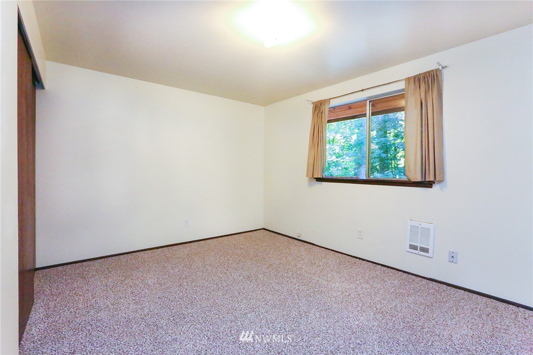 19704 Filbert Road Bothell, WA 98012 - Photo 13 of 23