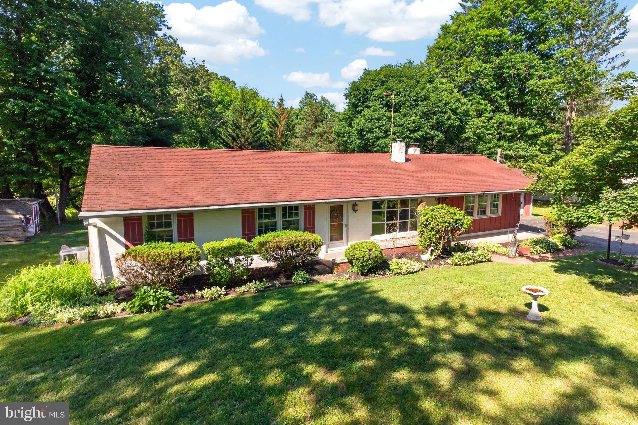 352 Pughtown Road Spring City, PA 19475 - Photo 2 of 48 Gallery Image 2