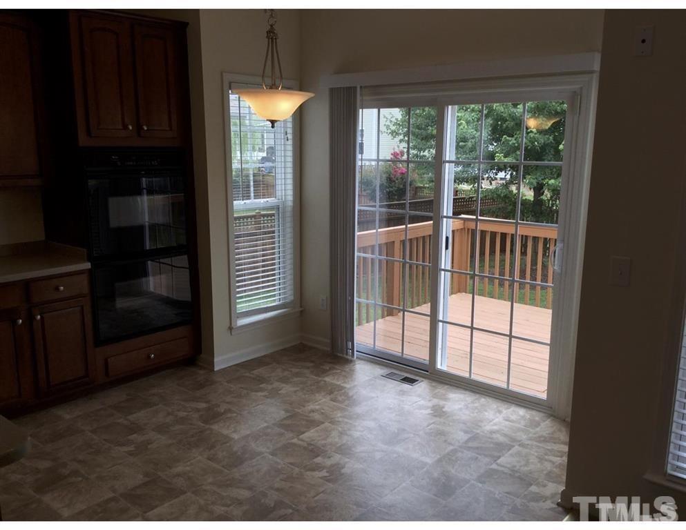 10606 Friendly Neighbor Lane Raleigh, NC 27614 - Photo 9 of 23 Gallery Image 9