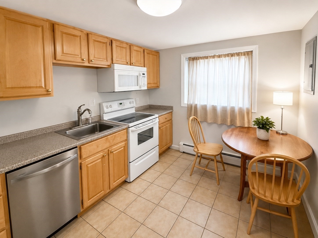40 Bryon Road, Unit 1 Chestnut Hill, MA 02467 - Photo 1 of 7