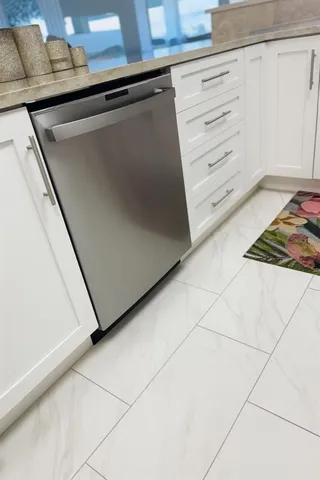 $749,000 | 433 Paula Drive South, Unit 32, Dunedin, FL 34698