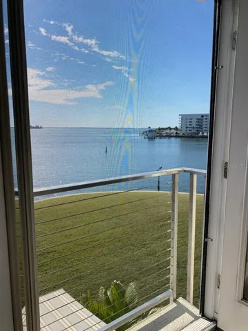 $749,000 | 433 Paula Drive South, Unit 32, Dunedin, FL 34698