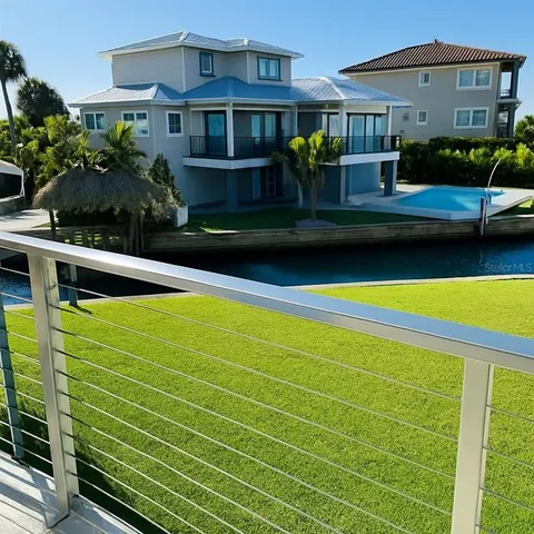 $749,000 | 433 Paula Drive South, Unit 32, Dunedin, FL 34698