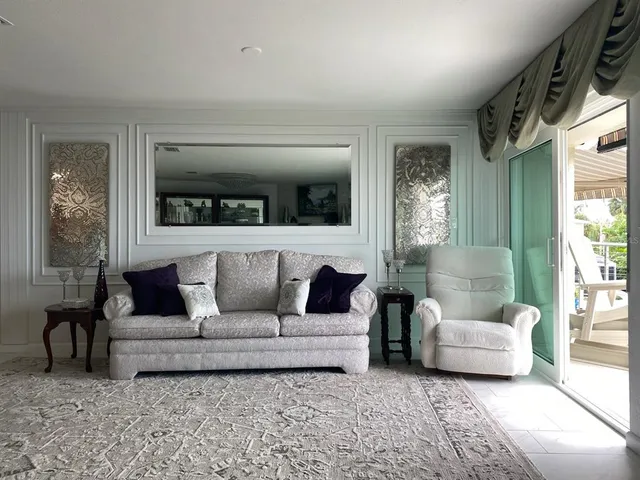 $749,000 | 433 Paula Drive South, Unit 32, Dunedin, FL 34698