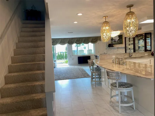 $749,000 | 433 Paula Drive South, Unit 32, Dunedin, FL 34698