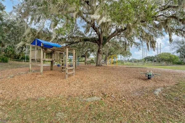 $2,050 | 4543 Longwater Chase, Unit 22, Sarasota, FL 34235