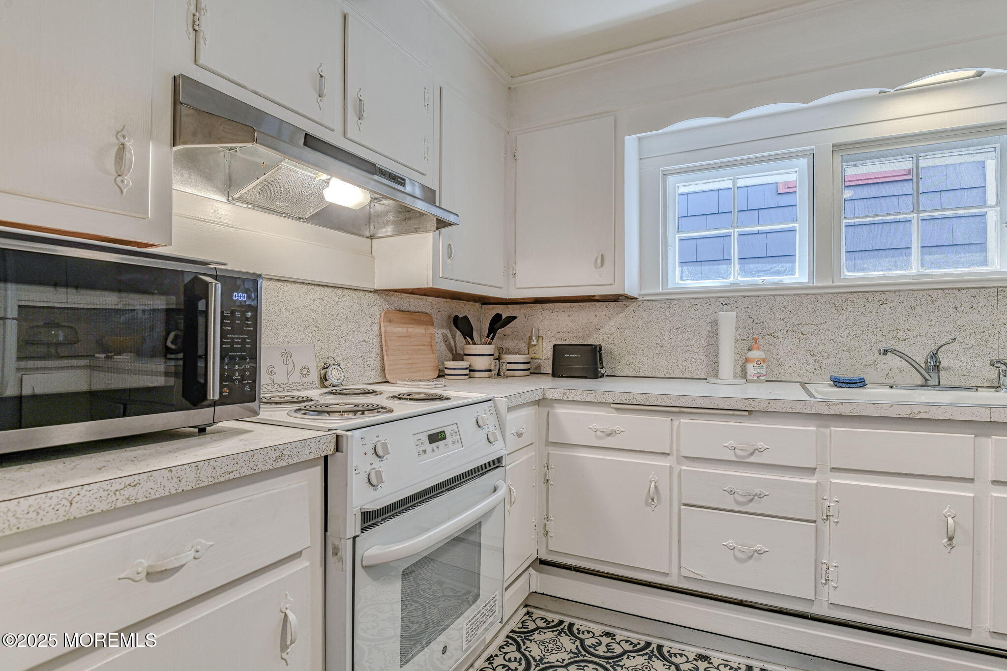 83 Cookman Avenue Ocean Grove, NJ 07756 - Photo 9 of 18 22-web-or-mls-DSC_4608_12