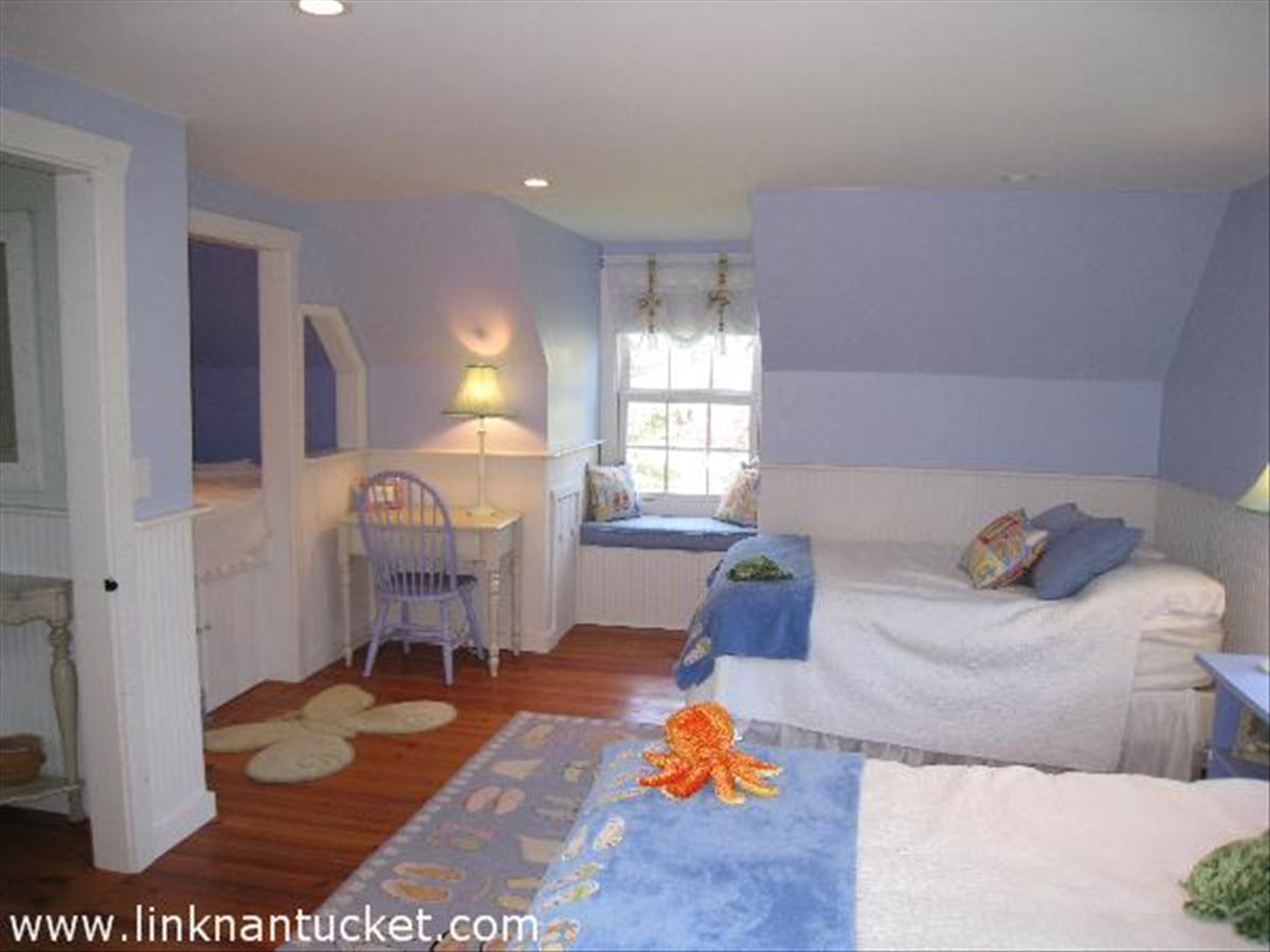 50 Ridge Lane Nantucket, MA 02554 - Photo 14 of 18 Gallery Image 14